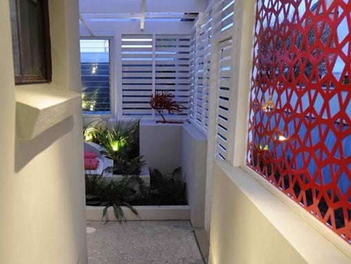 Landscape design for Retro inner city Courtyard Garden